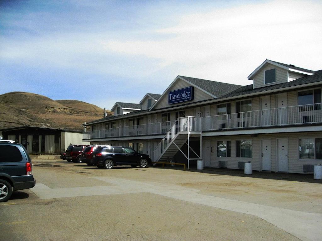 ทราเวลลอดจ์ ดรัมเฮลเลอร์ แอลเบอร์ตา Motel ภายนอก รูปภาพ